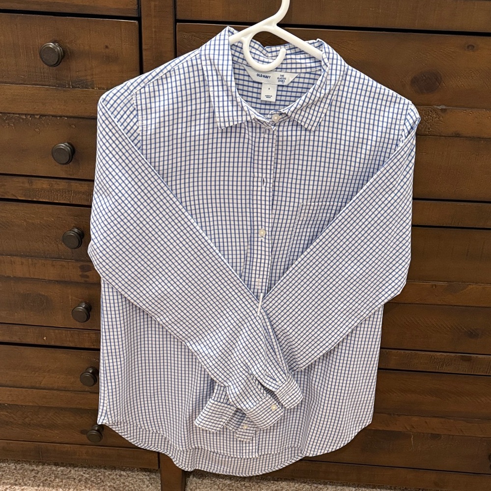 Old Navy Blue and White Plaid Button Down Shirt